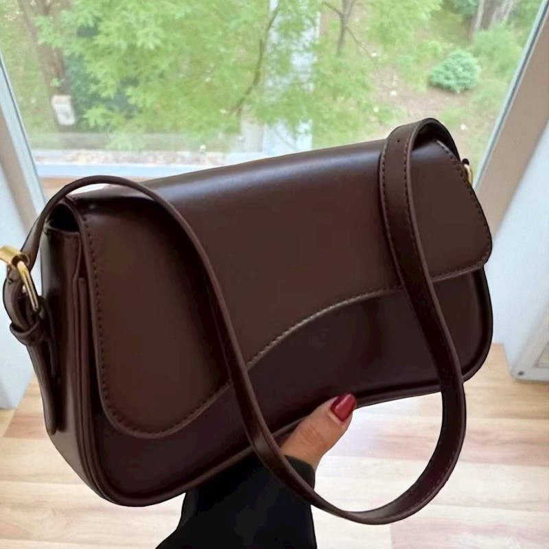 Bolsa Feminina de Ombro Estilo Baguete Blogueira Gringa Novidade – foto na Shopee Brasil